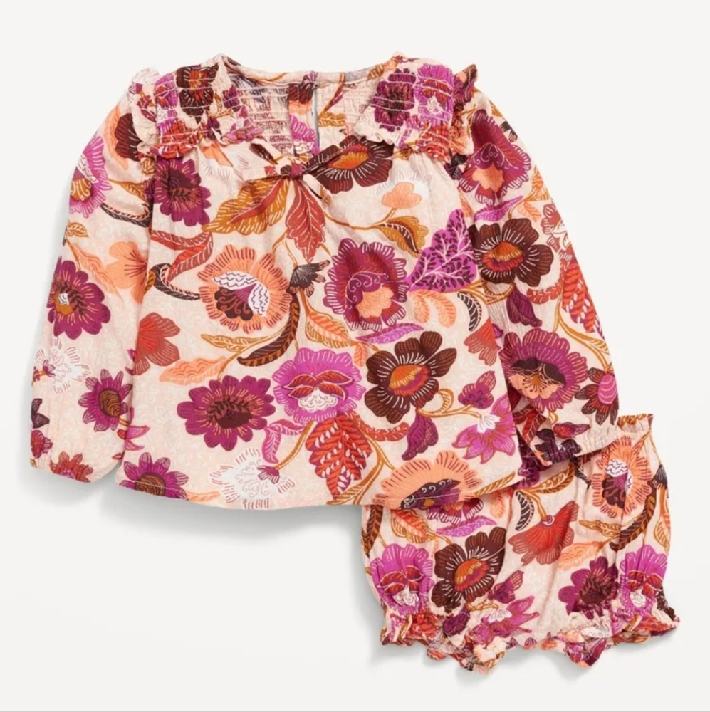 Old Navy 2-Piece Smocked Long Sleeve and Shorts Set Bright Floral NWT